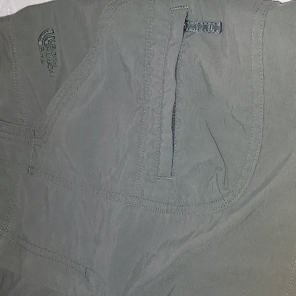 The North Face athletic shorts NWOT - Picture 2 of 8